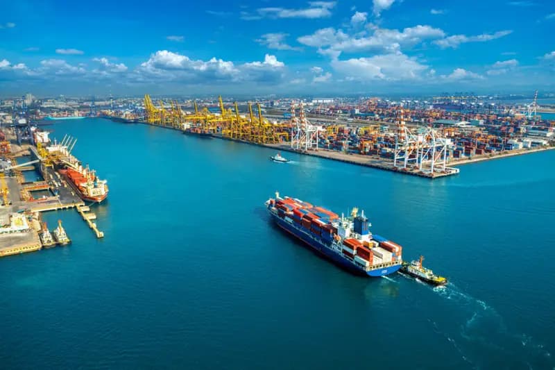 Container vessel coming to port